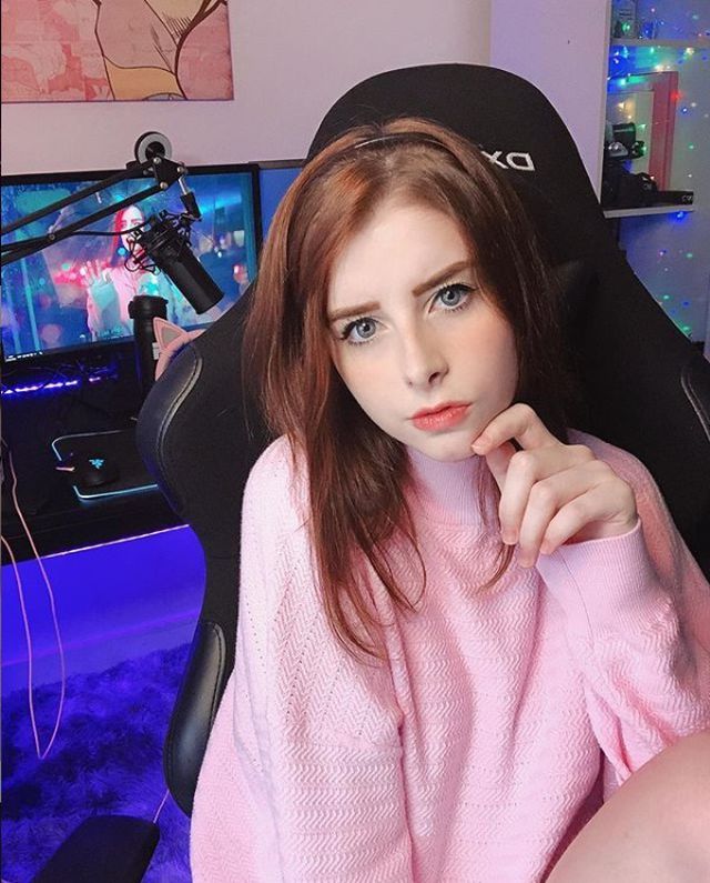 Nữ streamer xinh đẹp vạ miệng” khi gọi đàn ông là rác rưởi” trên mạng xã hội-2