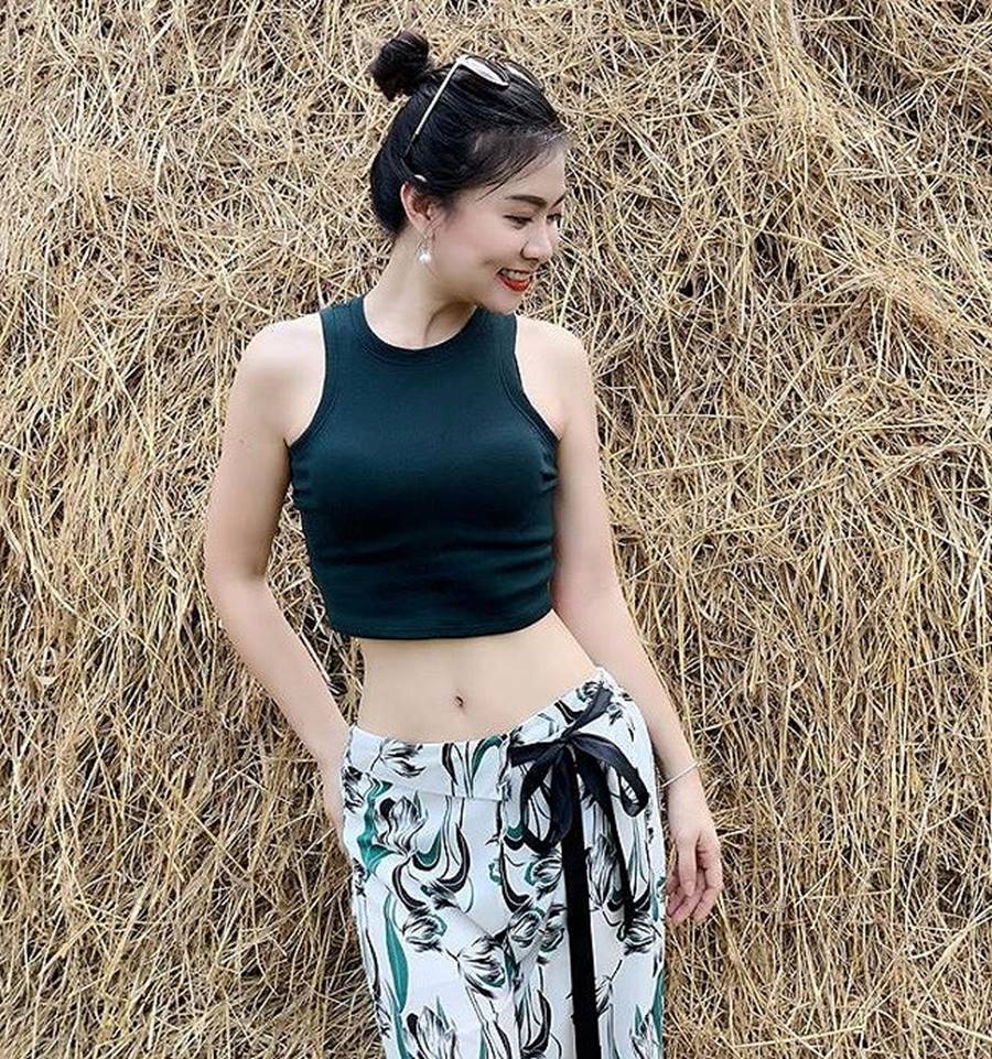 2 giám thị hot nhất VN: Thời trang phóng khoáng đời thường khác xa khi lên lớp-10