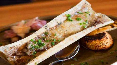 Chẳng ai ngờ được khúc xương không có tí thịt lại lột xác thành món ăn cực kỳ sang chảnh-3