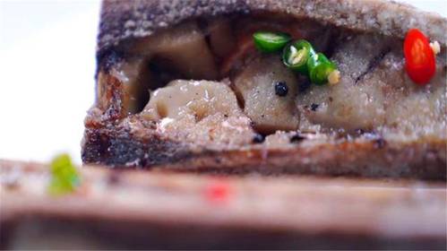 Chẳng ai ngờ được khúc xương không có tí thịt lại lột xác thành món ăn cực kỳ sang chảnh-5