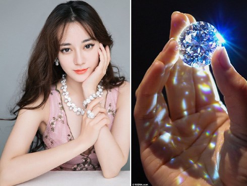 49 ngày tới: 3 con giáp may mắn tiền nhiều như lá rụng mùa thu, tình duyên công danh đỏ thắm