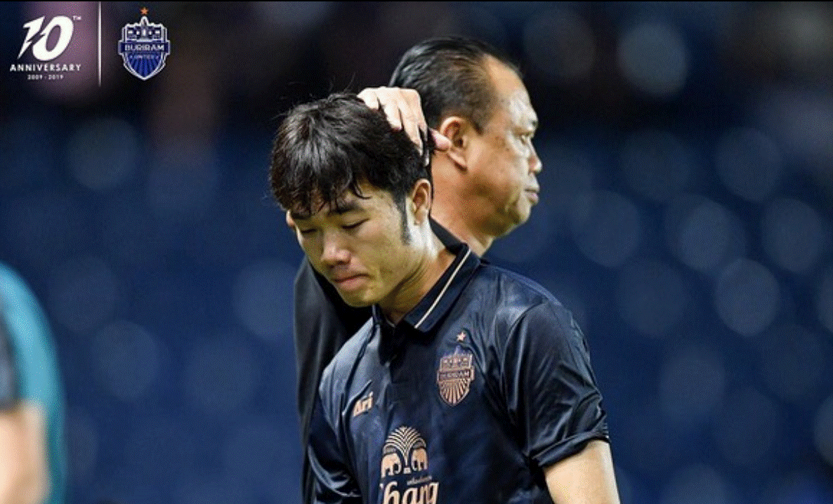 Fan nữ bênh vực Xuân Trường, fan nam nói thẳng: Cậu ấy sa sút khó hiểu, chẳng còn gì ngoài bài sút phạt-1