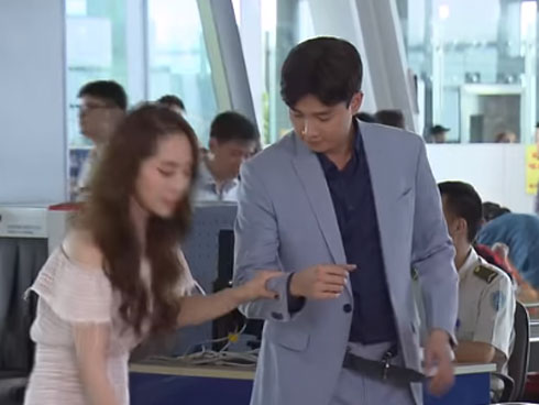 Về nhà đi con: Không một lời tỏ tình, Quốc cưỡng hôn Huệ cuồng nhiệt nhưng phản ứng của Huệ còn gây bất ngờ hơn-10