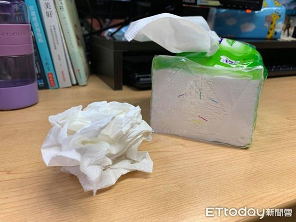 Bạn cùng phòng dẫn người yêu về, chàng trai tức giận khi nghe tiếng thở hổn hển giữa đêm-2