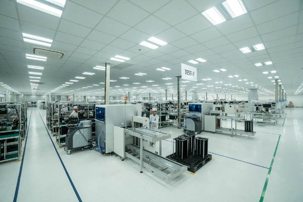 VinSmart cùng 2 ‘khổng lồ công nghệ’ sản xuất điện thoại 5G Made in Vietnam-2