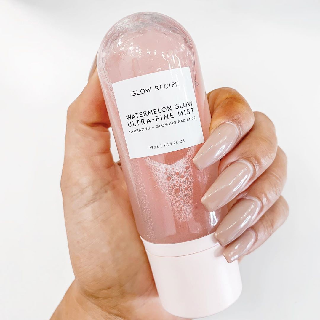 Ai nghĩ xịt khoáng vô thưởng vô phạt sẽ phải mất điện với 7 ứng viên xịn sò đã cấp ẩm còn dưỡng da tuyệt đỉnh này-1