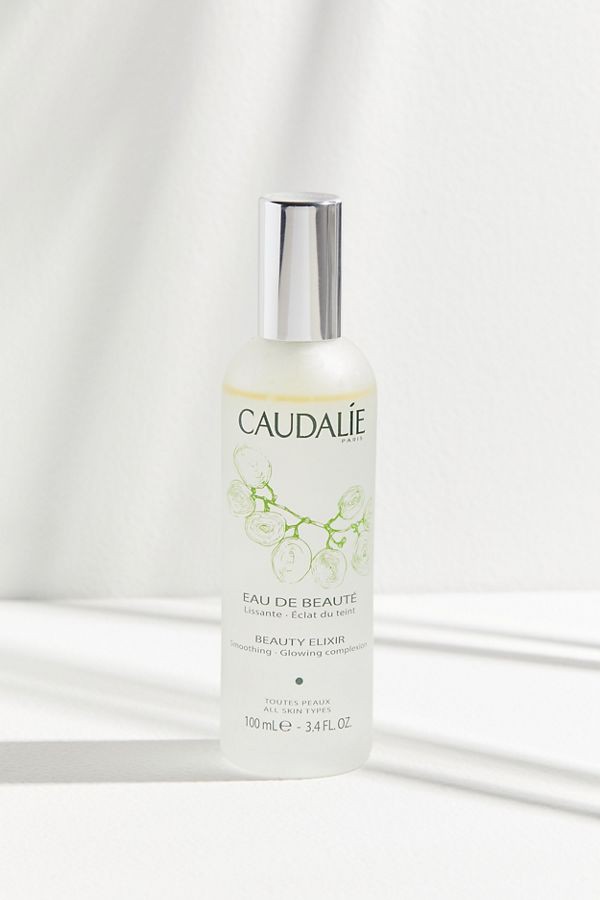 Ai nghĩ xịt khoáng vô thưởng vô phạt sẽ phải mất điện với 7 ứng viên xịn sò đã cấp ẩm còn dưỡng da tuyệt đỉnh này-2