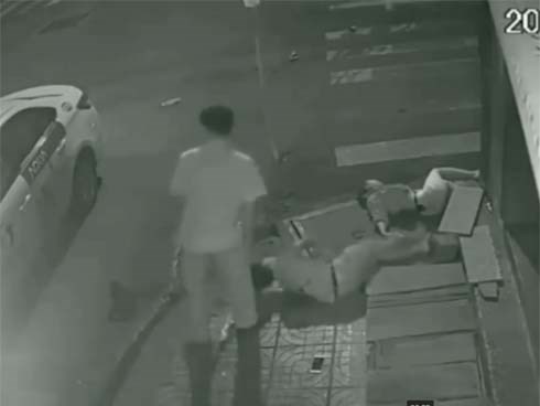 Gã tài xế tàn độc đứng nhìn nạn nhân vùng vẫy rồi bỏ đi: Thông tin mới nhất