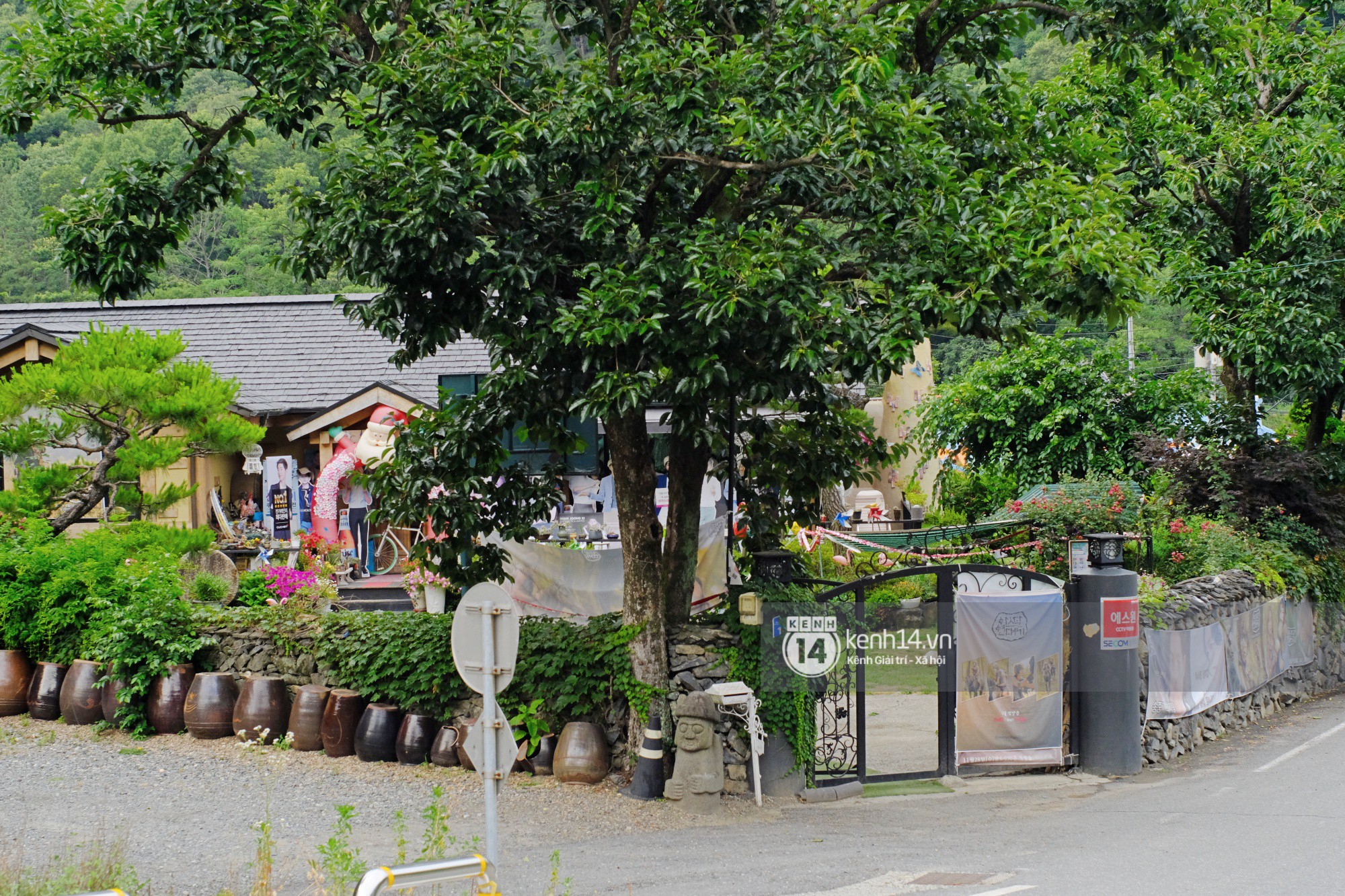 Nhà bố mẹ Song Song vẫn văng vẳng giọng nói Song Hye Kyo, chiếc xe trẻ con yên bình giữa bão ly dị-4