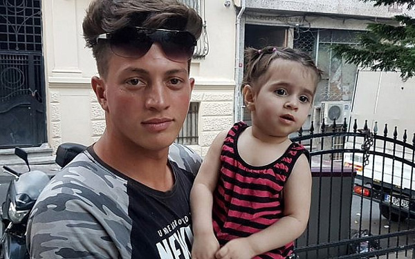 Đi bộ trên vỉa hè, thanh niên 17 tuổi cứu được một mạng người theo cách không ngờ-2