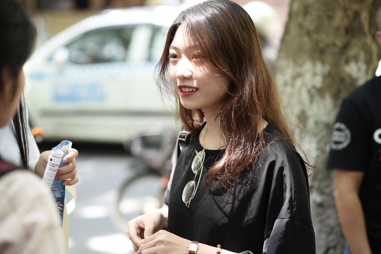 Điểm mặt loạt nhan sắc cực phẩm” mùa thi THPT Quốc gia 2019: Đi thi thôi mà, có cần đẹp trai xinh gái đến thế không!-30