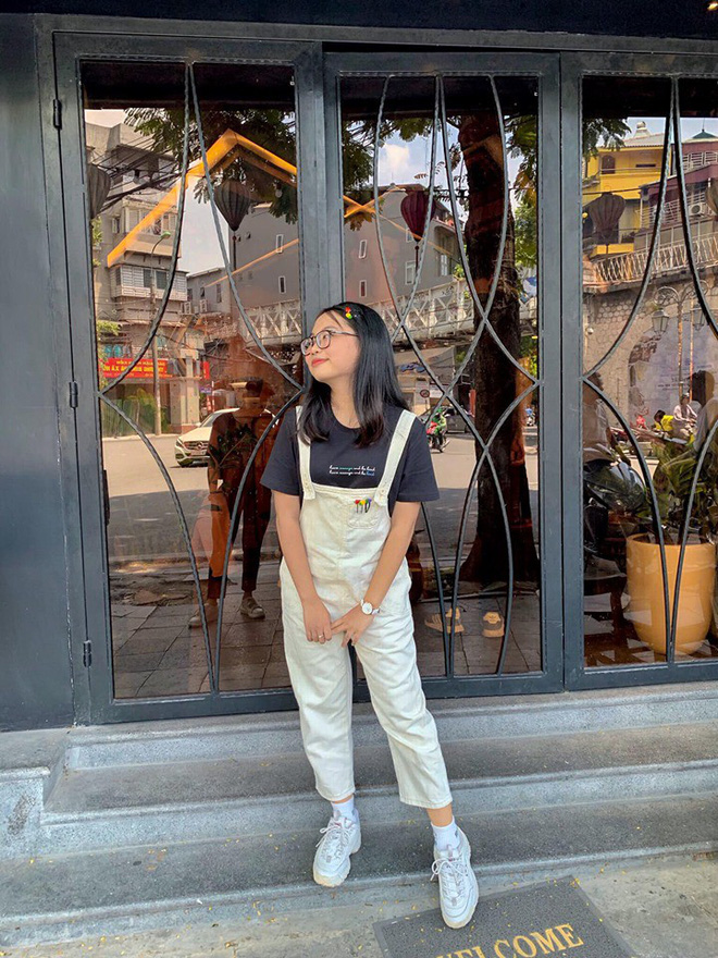 Sau khi bị chỉ trích vì ăn mặc không phù hợp độ tuổi, Phương Mỹ Chi đã thay đổi thế nào?-3