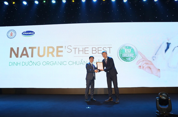 Vinamilk thuyết trình về xu hướng Ogranic tại hội nghị sữa toàn cầu-6