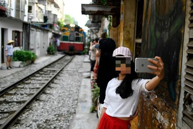 Thống kê đáng lo ngại về số người chết vì chụp ảnh tự sướng”-1