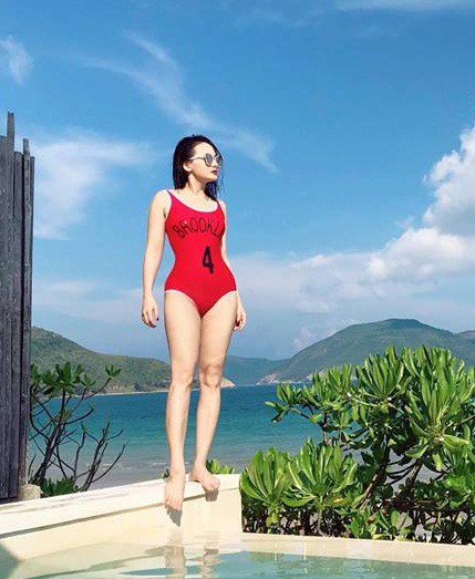 Bảo Thanh Về nhà đi con hiếm hoi diện bikini, đốt mắt với vòng 3 nóng bỏng-3