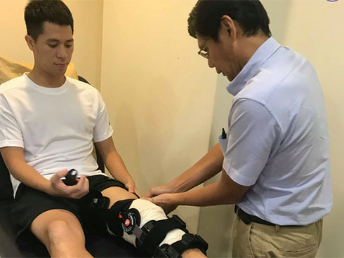 Đình Trọng kiên trì tập hồi phục, hy vọng mong manh kịp bình phục dự SEA Games 30-15