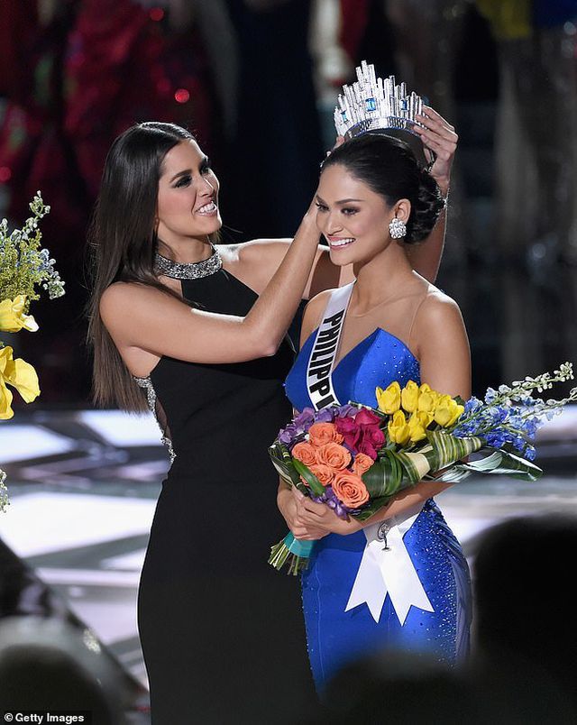 Dáng vóc bốc lửa của người đẹp bị trao nhầm vương miện hoa hậu hoàn vũ-6