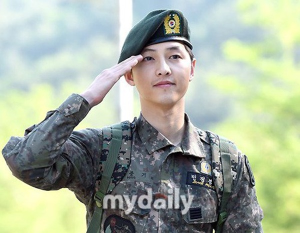 Song Joong Ki: Kẻ si theo đuổi nàng thơ, bao nỗ lực níu kéo kết lại bằng lá đơn ly dị bị cả thế giới chê trách-4