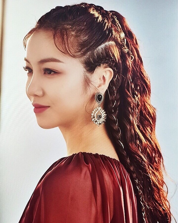 Bị đồn là tiểu tam xen giữa Song Song, mỹ nhân Kim Ok Bin có động thái suốt 2 ngày qua và bị fan Việt khủng bố-3