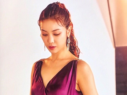Bị đồn là tiểu tam xen giữa Song Song, mỹ nhân Kim Ok Bin có động thái suốt 2 ngày qua và bị fan Việt 