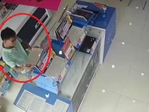 Hy hữu: Nam thanh niên đi ăn trộm nhưng não cá vàng, ngủ quên tại nhà chủ đến 3 ngày vì mát mẻ-6