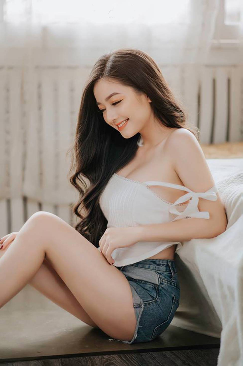 Cô gái mặc áo dài đẹp như Mai Phương Thúy khi diện bikini lại bốc lửa không ngờ-14