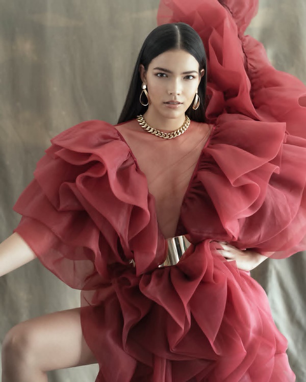 Mỹ nhân 25 tuổi vừa đăng quang Hoa hậu Hoàn vũ Thái: Con lai 2 dòng máu, lội ngược dòng ngoạn mục từ Á thành Hoa-10