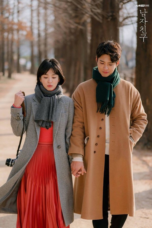 5 kiểu hôn chị em của Park Bo Gum và vợ bạn trong Encounter: Số 5 bạo liệt như thế bảo sao bị đồn ngoại tình!-8