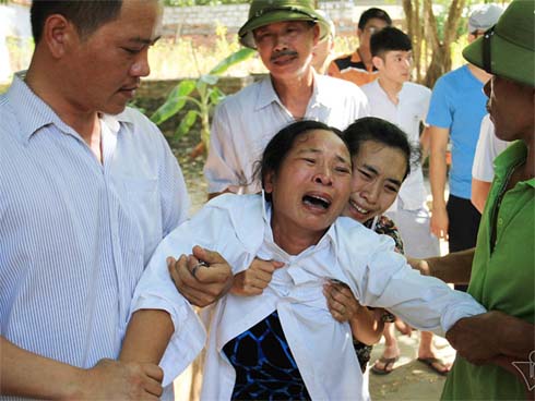 Vụ tàu cá bị chìm: Đau đớn biết con mất tích, cha lao xuống biển cứu và tử vong-6