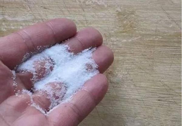 Nhờ thứ bột thần kì” này, sàn nhà cả tuần không lau vẫn sạch bong, thơm mát-1