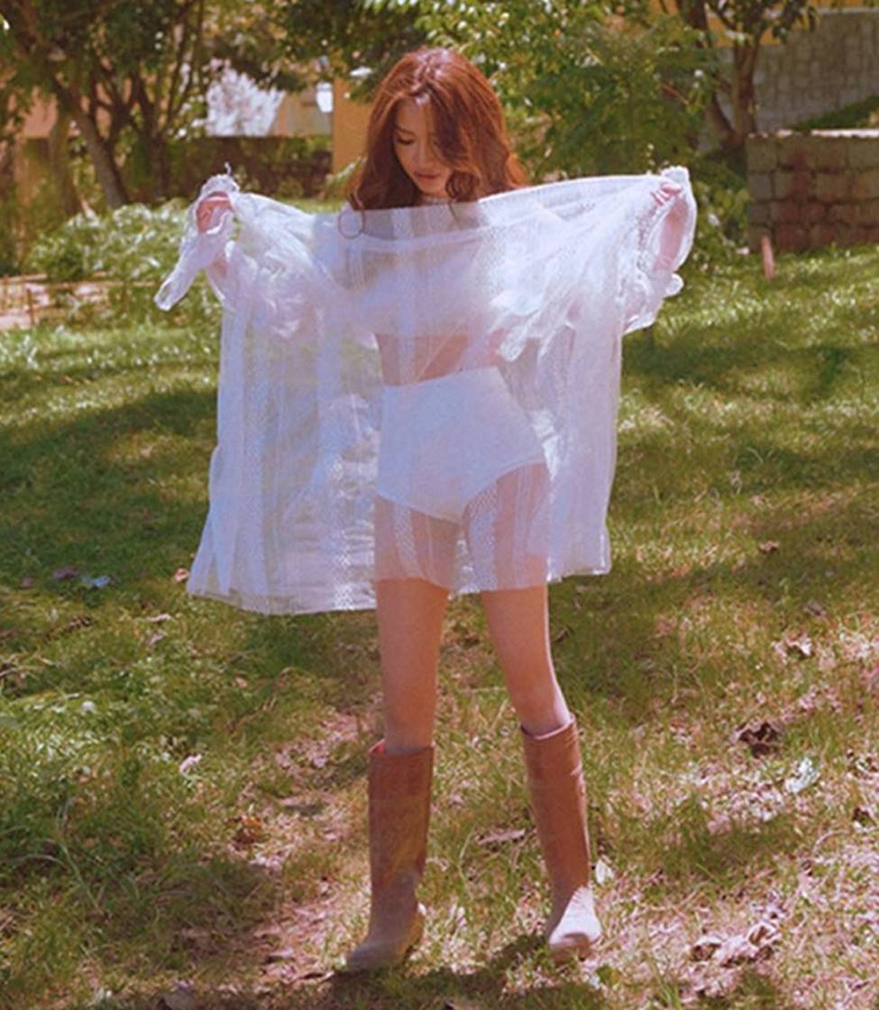 Chi Pu, Bích Phương đổi phong cách, mặc giống gái hư Sulli-17