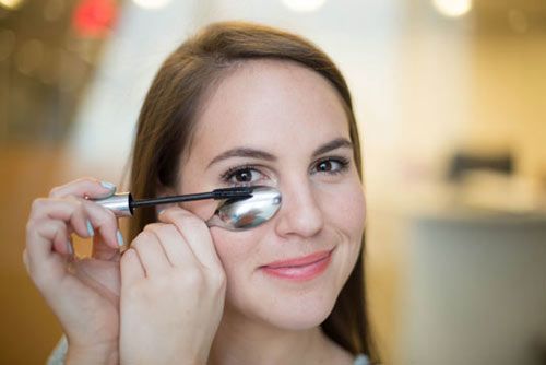 Không chỉ để xúc cơm, chiếc thìa còn có cả tá công dụng làm đẹp, ai không biết thật uổng-4