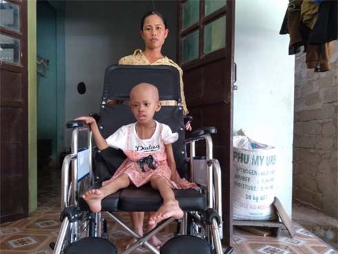 Bắt giữ nghi phạm sát hại mẹ ruột dã man bằng kéo ở Bình Phước-2