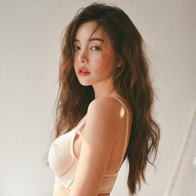 Dàn thiên thần nội y 9X nóng bỏng từ Á sang Âu-6