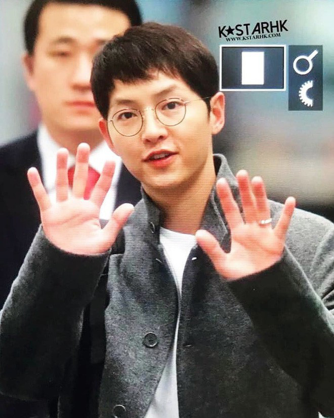 Những điểm bất thường trong vụ ly hôn thế kỷ của Song Song: Đáng chú ý từ thái độ gay gắt đến sự im lặng đáng sợ-12