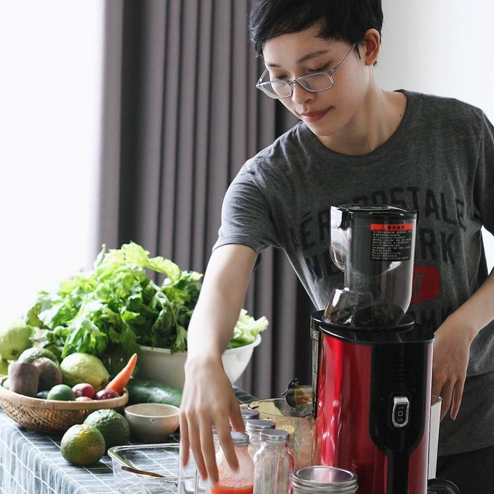 Chuyện ăn uống của cô nàng thừa mỡ bụng: Sáng 1 cốc detox rau, ăn eat clean thuần Việt giảm gần 10 cm vòng eo sau 3 tháng-4