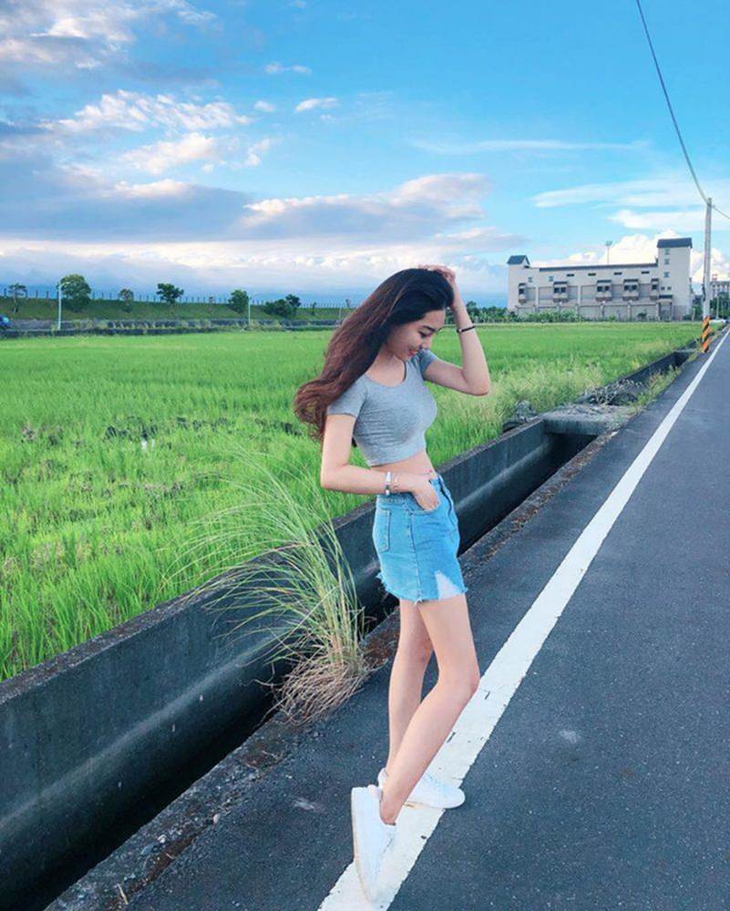 4 nữ giáo viên xinh đẹp, nổi tiếng trên mạng xã hội-8