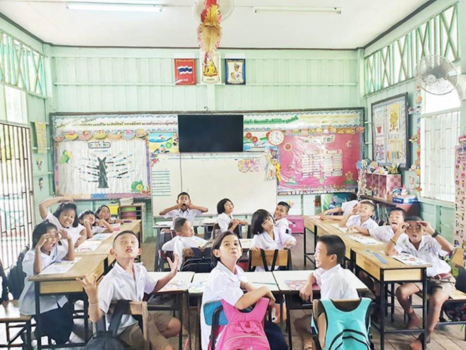 4 nữ giáo viên xinh đẹp, nổi tiếng trên mạng xã hội-13