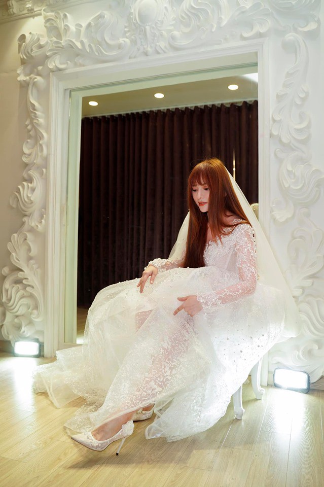 Thu Thủy cùng tình trẻ đi thử đồ cưới, đưa ra câu trả lời rõ ràng về thông tin cưới chạy bầu-4