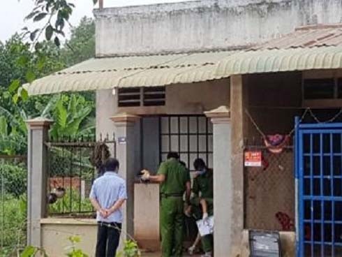 Lời khai lạnh lùng của người con trai dùng kéo đâm liên tiếp vào mẹ ruột đến chết rồi bỏ trốn