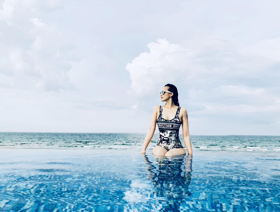 Hội bạn thân chăm diện bikini khoe ba vòng nóng bỏng nhất showbiz Việt-2