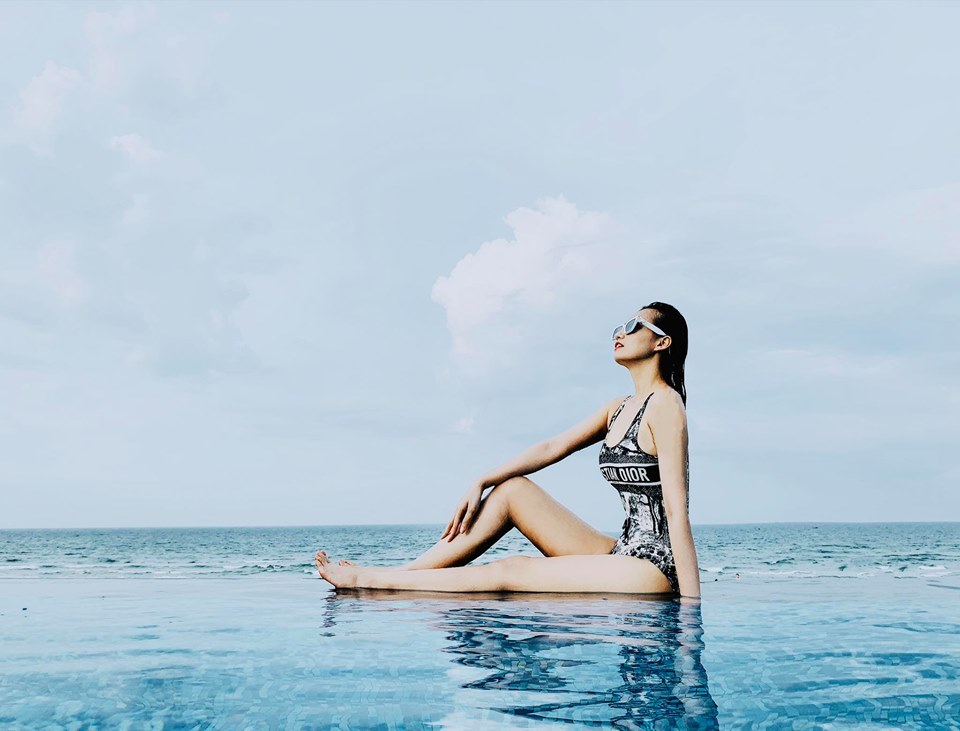 Hội bạn thân chăm diện bikini khoe ba vòng nóng bỏng nhất showbiz Việt-3