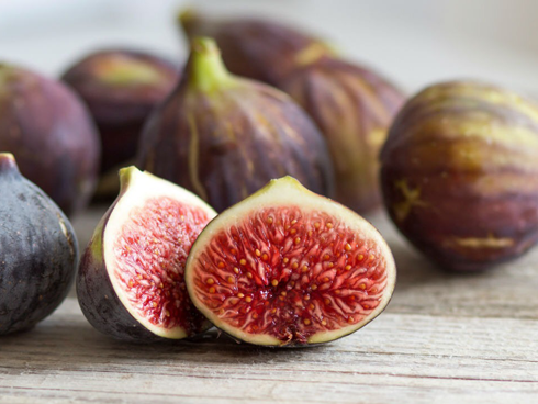 Loại quả thôn quê rẻ bèo, nay ở chợ Tết thành hàng đắt đỏ, kiều bào cũng tìm mua-4