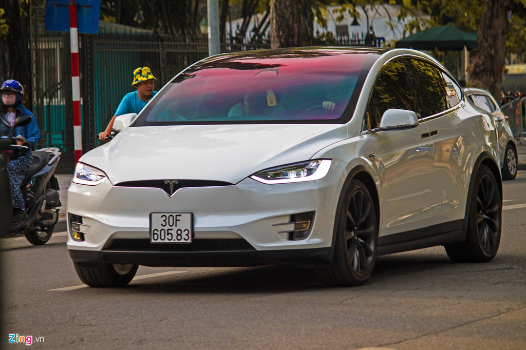 Dàn xe siêu sang trị giá trăm tỷ dạo phố Hà Nội-7