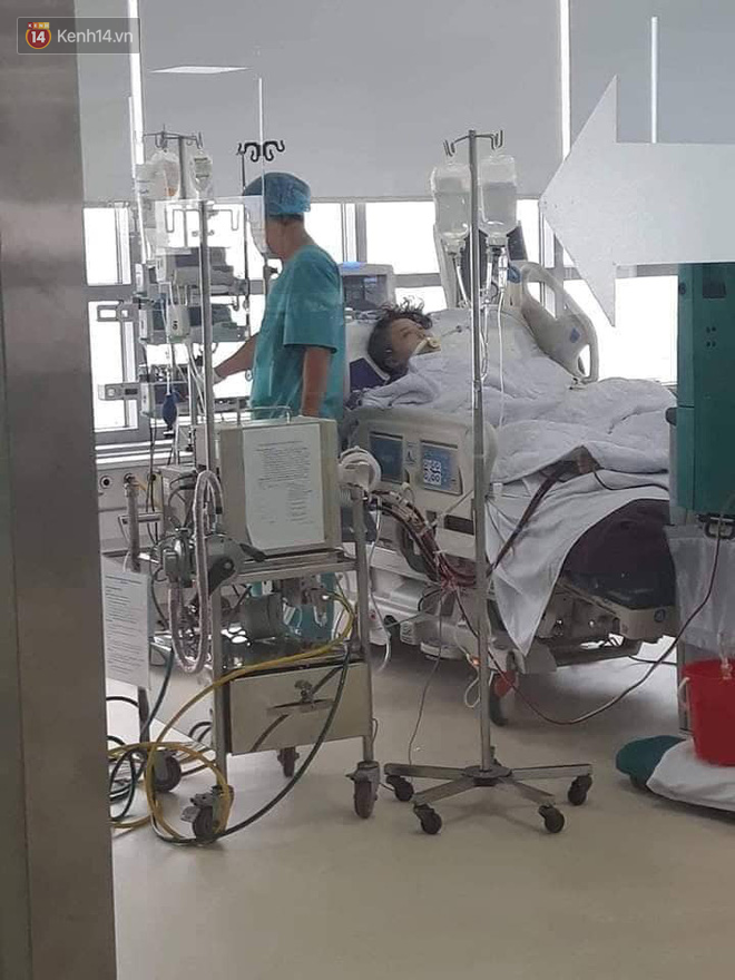 Nữ sinh xinh đẹp từng là học sinh giỏi quốc gia bất ngờ đổ bệnh rồi hôn mê, mẹ đau đớn muốn hiến nội tạng để cứu con-1