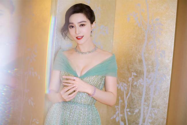 Song Hye Kyo, Phạm Băng Băng, Irina Shayk: Tuyệt đẹp mà vẫn đen tình-2