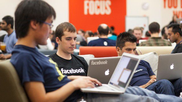 Facebook sơ tán khẩn cấp tại trụ sở chính vì nghi bị tấn công hoá học-1