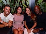 Bạn gái C.Ronaldo khoe dáng với loạt hình nội y nóng bỏng-5