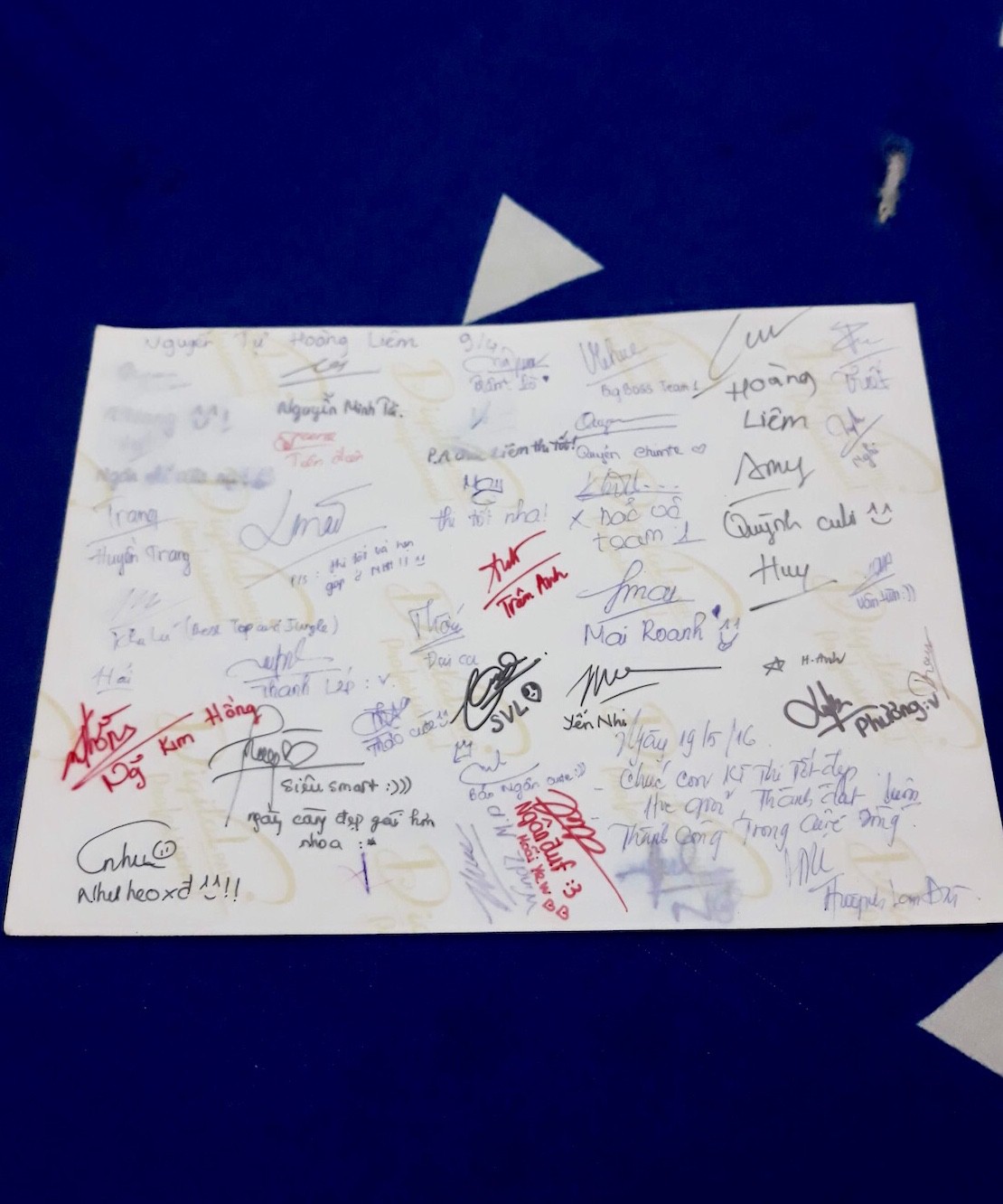 Chuyện cổ tích có thật về họp lớp cấp 2: Không nhà hàng sang chảnh, không điện thoại selfie, cùng ôm nhau khóc ôn lại kỷ niệm cũ-5