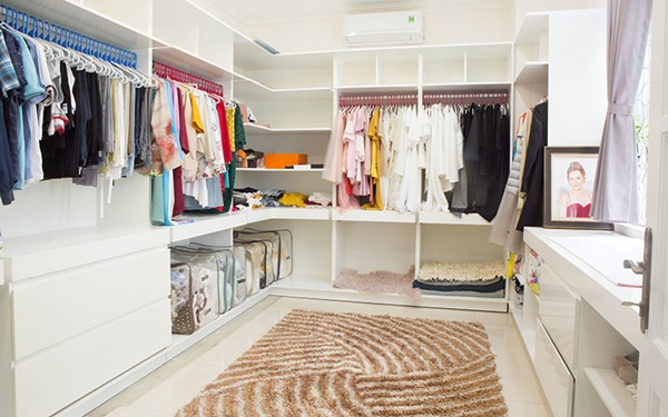 Nữ ca sĩ nghèo lấy chồng đại gia, sở hữu biệt thự 1.400m2 giữa Sài Gòn-11